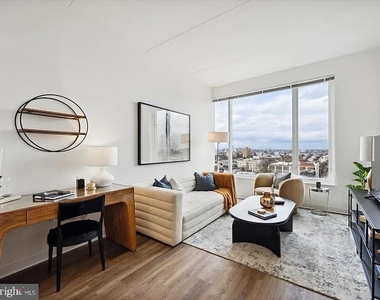 569 N 5th Street - Photo Thumbnail 3