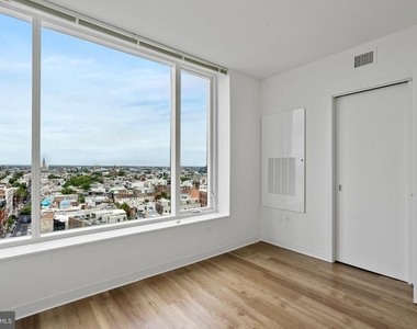 569 N 5th Street - Photo Thumbnail 7
