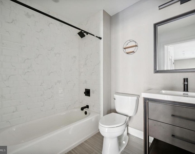 1232 N Front Street - Photo Thumbnail 13