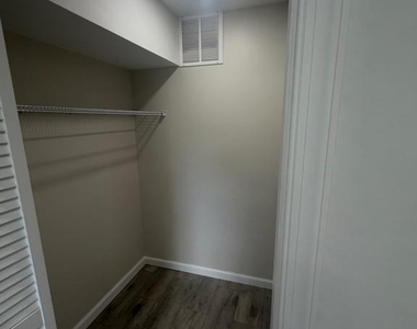 3601 Bandon Drive - Photo Thumbnail 5