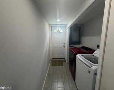 3601 Bandon Drive - Photo Thumbnail 11