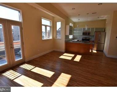 808 N 4th Street - Photo Thumbnail 6