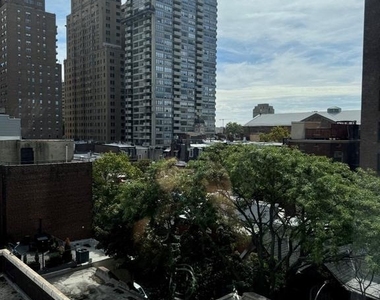 2018-2032 Walnut Street - Photo Thumbnail 11