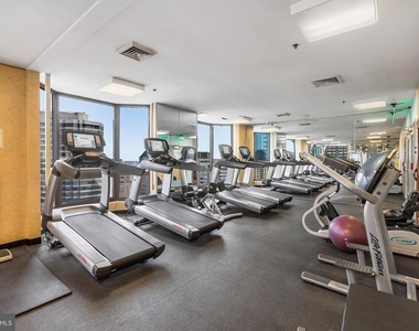 2018-2032 Walnut Street - Photo Thumbnail 14