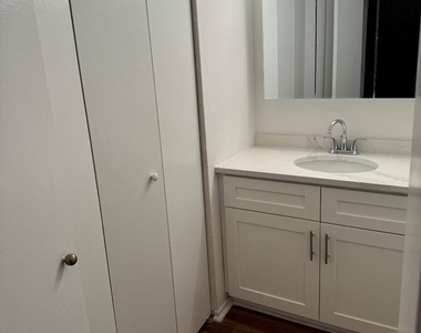 2018-2032 Walnut Street - Photo Thumbnail 8