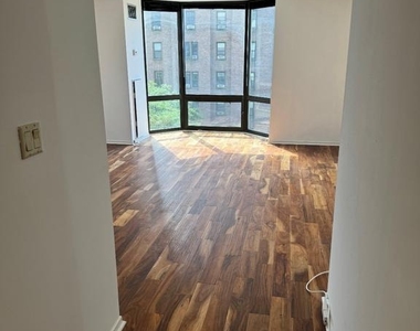 2018-2032 Walnut Street - Photo Thumbnail 6