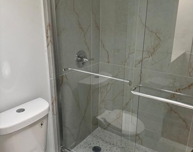 2018-2032 Walnut Street - Photo Thumbnail 10