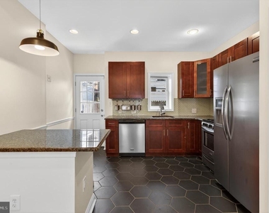 2355 E Harold Street - Photo Thumbnail 7