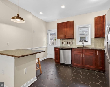2355 E Harold Street - Photo Thumbnail 10