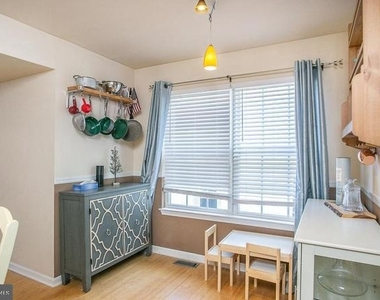 321 Southern Avenue - Photo Thumbnail 14