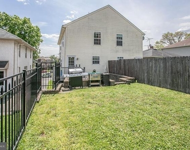 321 Southern Avenue - Photo Thumbnail 1