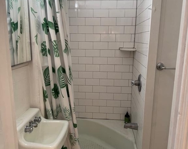 171 S Charlotte Street - Photo Thumbnail 2