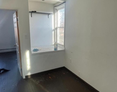 2723 W 3rd Street - Photo Thumbnail 6