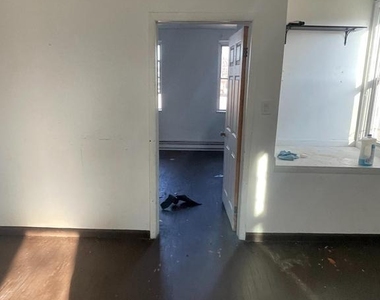 2723 W 3rd Street - Photo Thumbnail 5