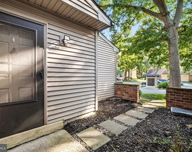 402 Danor Court - Photo Thumbnail 3