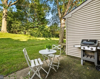 402 Danor Court - Photo Thumbnail 29