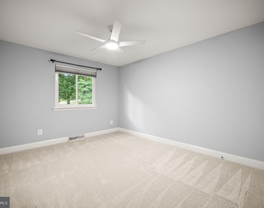 402 Danor Court - Photo Thumbnail 24