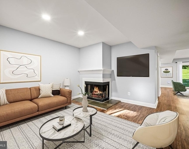 402 Danor Court - Photo Thumbnail 4