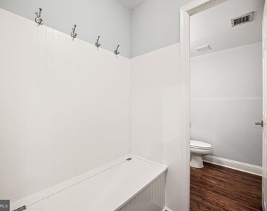 402 Danor Court - Photo Thumbnail 17