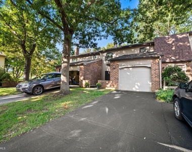 402 Danor Court - Photo Thumbnail 1