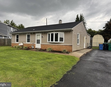 901 Spencer Drive - Photo Thumbnail 1