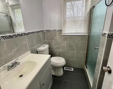 4233 Remo Crescent Road - Photo Thumbnail 25