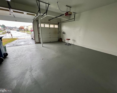4233 Remo Crescent Road - Photo Thumbnail 27