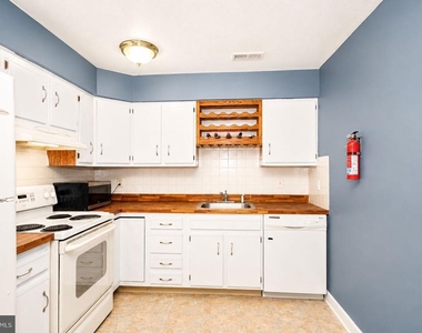 276 Juanita - Photo Thumbnail 3
