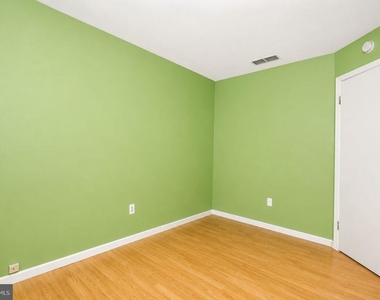 276 Juanita - Photo Thumbnail 17