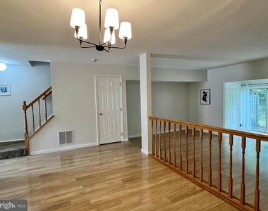 32 Pagoda Ct - Photo Thumbnail 8