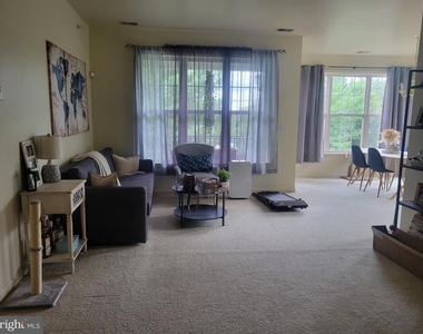 9 Kyle Way - Photo Thumbnail 2