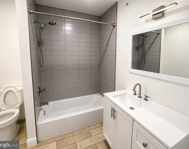322 Vine Street - Photo Thumbnail 9