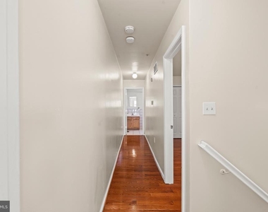1821 S 4th Street - Photo Thumbnail 13