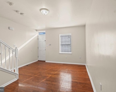 1821 S 4th Street - Photo Thumbnail 5