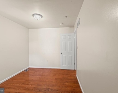 1821 S 4th Street - Photo Thumbnail 19