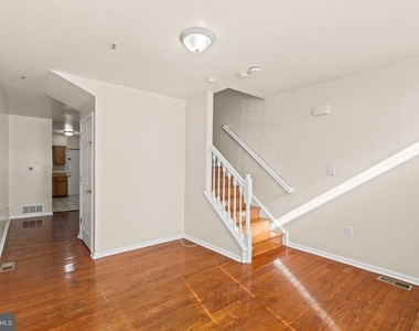 1821 S 4th Street - Photo Thumbnail 4