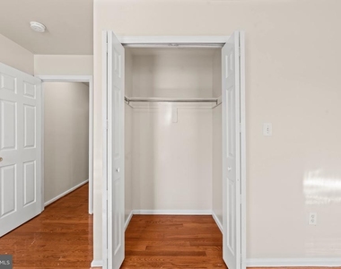 1821 S 4th Street - Photo Thumbnail 17