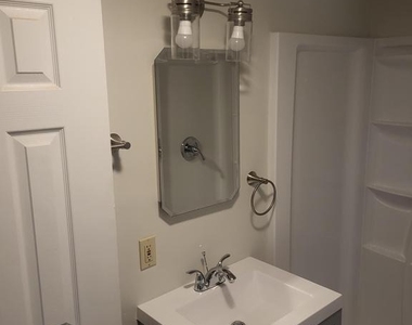 40 Oak Avenue - Photo Thumbnail 7