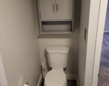 40 Oak Avenue - Photo Thumbnail 8