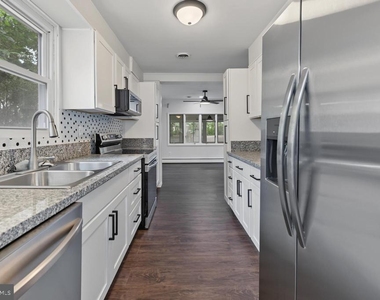 2709 Creek Road - Photo Thumbnail 5