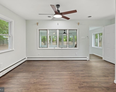 2709 Creek Road - Photo Thumbnail 9