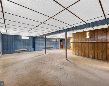46 Browning Avenue - Photo Thumbnail 14