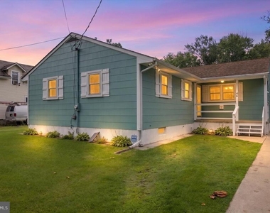 46 Browning Avenue - Photo Thumbnail 16