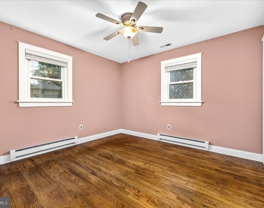 46 Browning Avenue - Photo Thumbnail 4