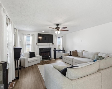 46702 Sandalwood Street - Photo Thumbnail 15