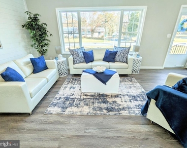 1340 Queen Anne Drive - Photo Thumbnail 1