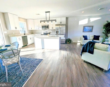 1340 Queen Anne Drive - Photo Thumbnail 13