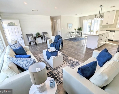 1340 Queen Anne Drive - Photo Thumbnail 10