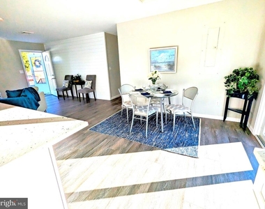1340 Queen Anne Drive - Photo Thumbnail 8