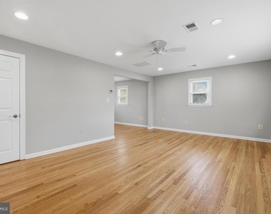 9017 Rhode Island Avenue - Photo Thumbnail 1